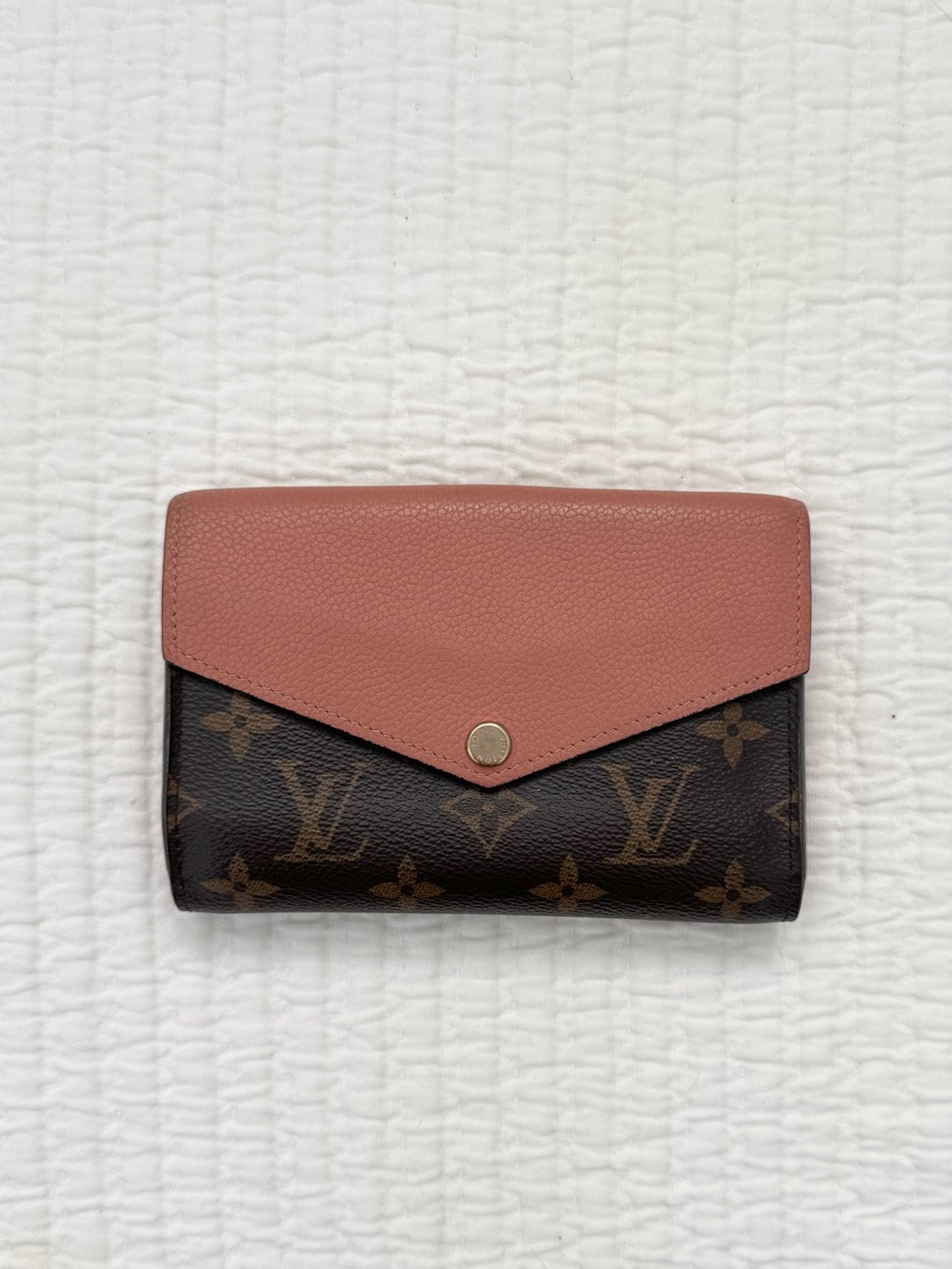 Louis Vuitton Pallas Compact Wallet Monogram Peach